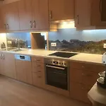 Alpenblick, Ganzes Ferienhaus, 5 Zi, 4 Baeder, Gratis Parkplatz, Sonnenterrasse Heiligenblut