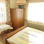 Holiday home Alpenblick, Ganzes Ferienhaus, 5 Zi, 4 Baeder, Gratis Parkplatz, Sonnenterrasse Heiligenblut
