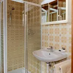 Alpenblick, Ganzes Ferienhaus, 5 Zi, 4 Baeder, Gratis Parkplatz, Sonnenterrasse 펜션