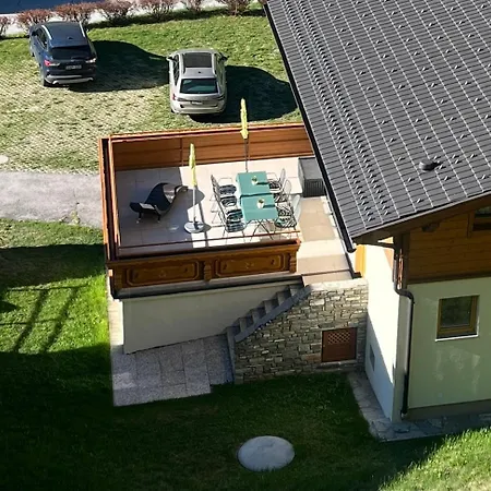 Alpenblick, Ganzes Ferienhaus, 5 Zi, 4 Baeder, Gratis Parkplatz, Sonnenterrasse Feriehus *