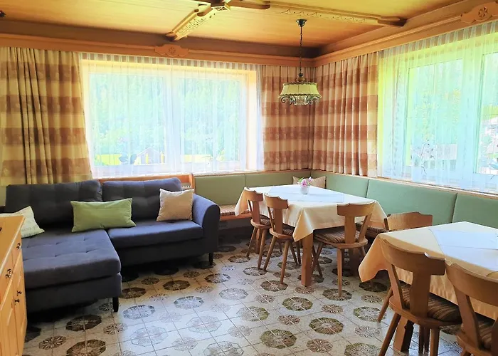 Holiday home Haus Alpenblick, Ganzes Ferienhaus, 5 Zi, 4 Baeder, Gratis Parkplatz, Sonnenterrasse