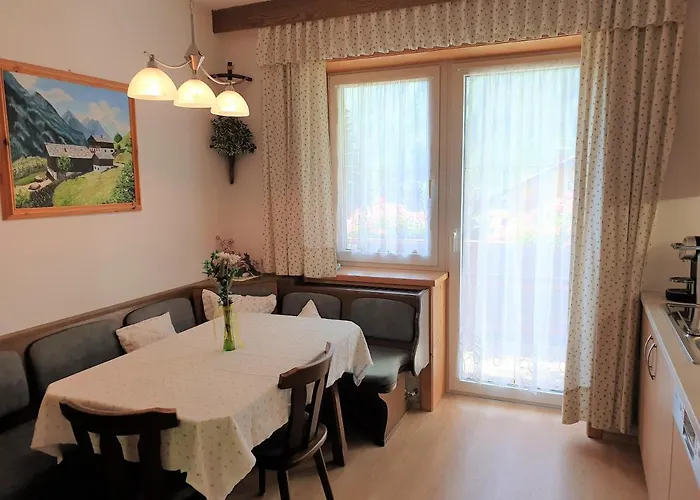Holiday home Haus Alpenblick, Ganzes Ferienhaus, 5 Zi, 4 Baeder, Gratis Parkplatz, Sonnenterrasse *