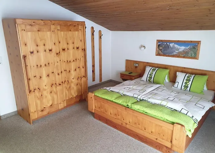 Haus Alpenblick, Ganzes Ferienhaus, 5 Zi, 4 Baeder, Gratis Parkplatz, Sonnenterrasse *