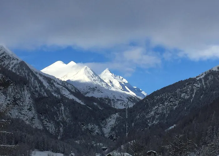 Haus Alpenblick, Ganzes Ferienhaus, 5 Zi, 4 Baeder, Gratis Parkplatz, Sonnenterrasse